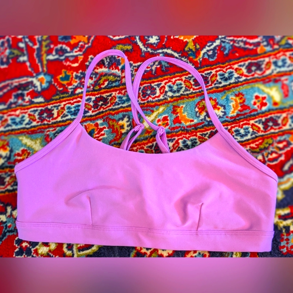 ALO Yoga Airlift Intrigue Yoga Bra Pink/Purple